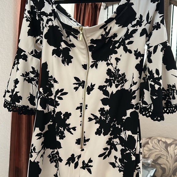 Off the shoulders beautiful white with black floral dress - Picture 5 of 5